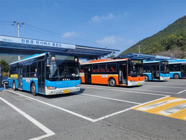 50台搭载微宏快充电池系统的纯电动巴士再入韩国