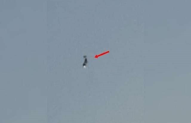 香港出现不明飞行物?盘旋10分钟后消失,目前专家尚未作出解释休闲区蓝鸢梦想 - Www.slyday.coM 香港出现不明飞行物?盘旋10分钟后消失,目前专家尚未作出解释休闲区蓝鸢梦想 - Www.slyday.coM