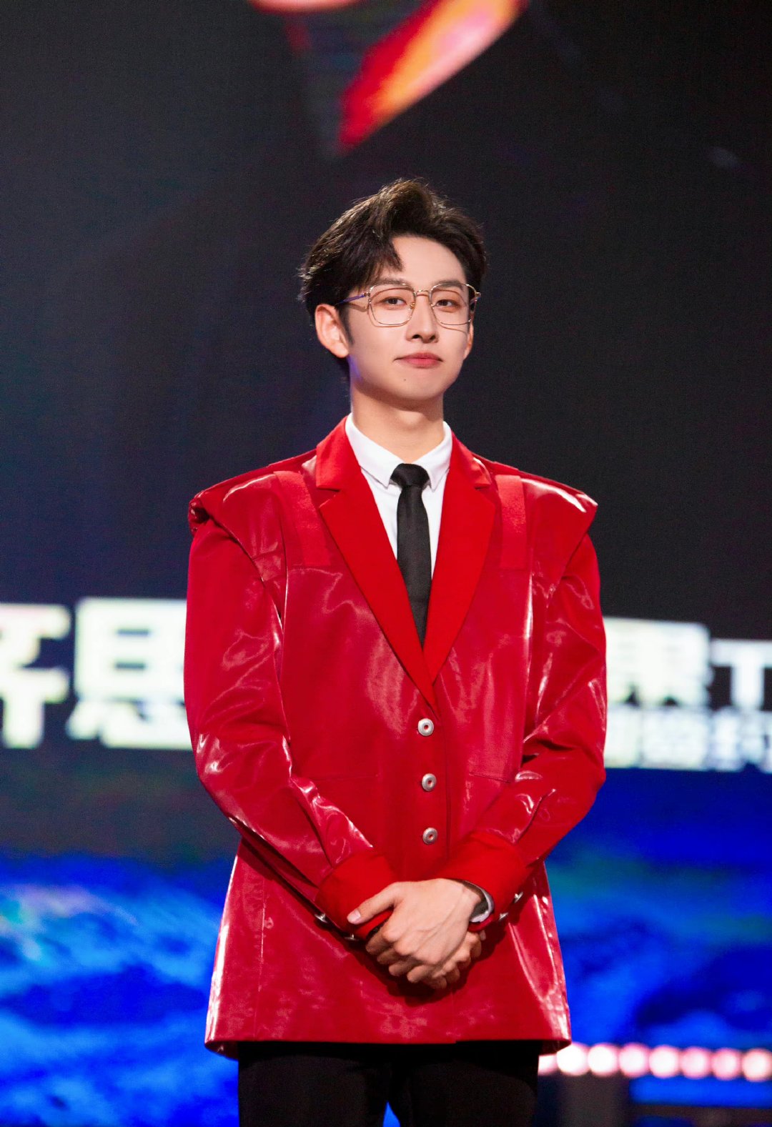 乘风破浪 今天官宣齐思钧成为主持人……__财经头条