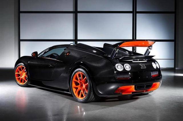 世界上最贵的4款汽车,一辆16亿,掉块车漆,就能买个别墅