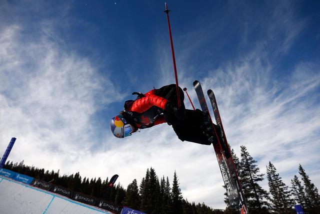实现满额参赛！谷爱凌领衔中国队出征自由式滑雪U型场地休闲区蓝鸢梦想 - Www.slyday.coM
