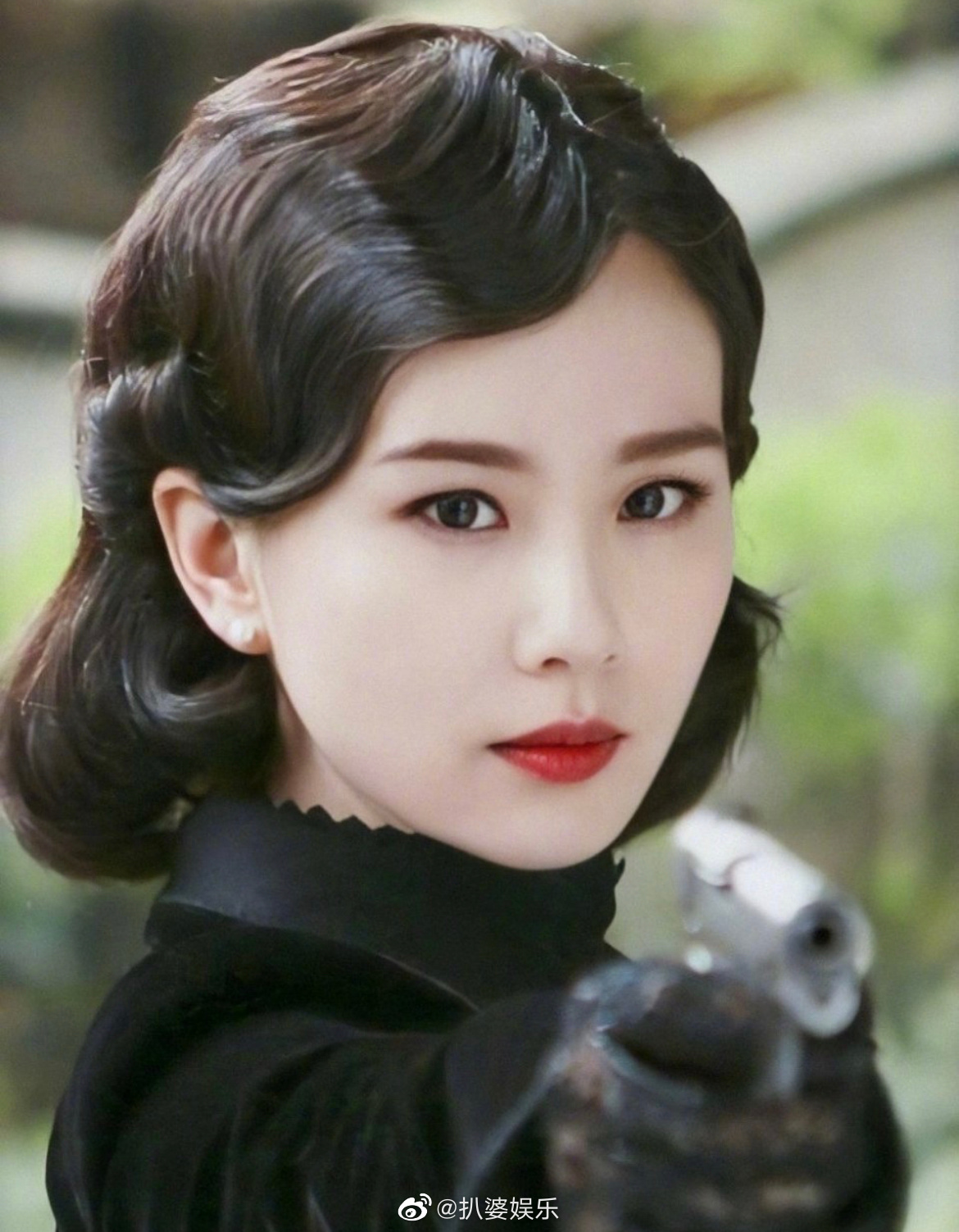 刘诗诗豪门千金即视感,温柔本人了!