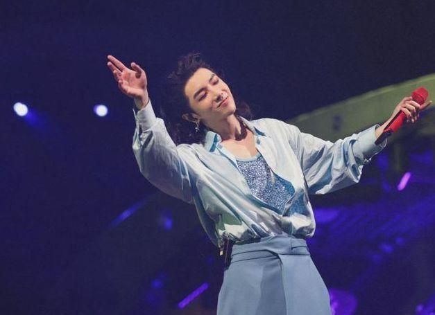 华晨宇演唱会上蹦迪?导演刘信达公开怒怼,喊话演出协会管管他休闲区蓝鸢梦想 - Www.slyday.coM