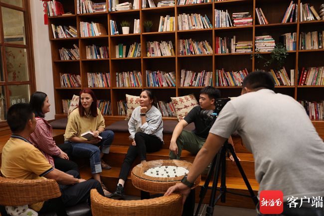 纪录片《村里来了外国人》媒体见面会在三亚举行休闲区蓝鸢梦想 - Www.slyday.coM