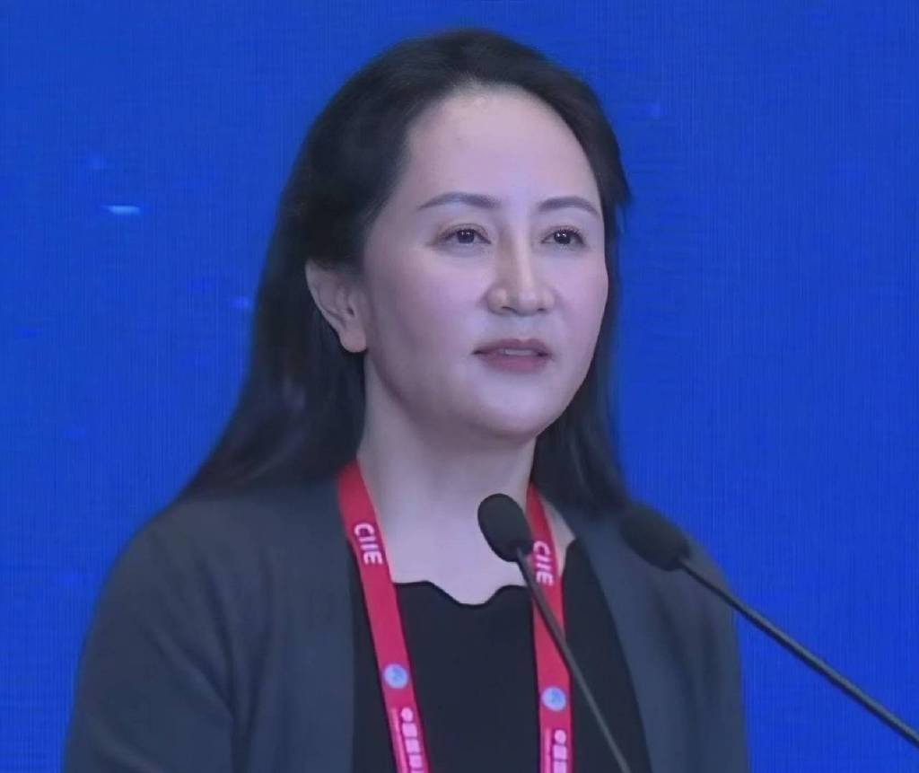 华为千金骨相好!孟晚舟脸盘圆润端庄大气,任正非年轻时就很帅气|孟晚舟|任正非|脸盘_新浪新闻