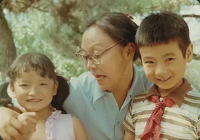 《我爱我家》29年,10位演员人生迥异,宋丹丹依然红,女3却早已过气|我