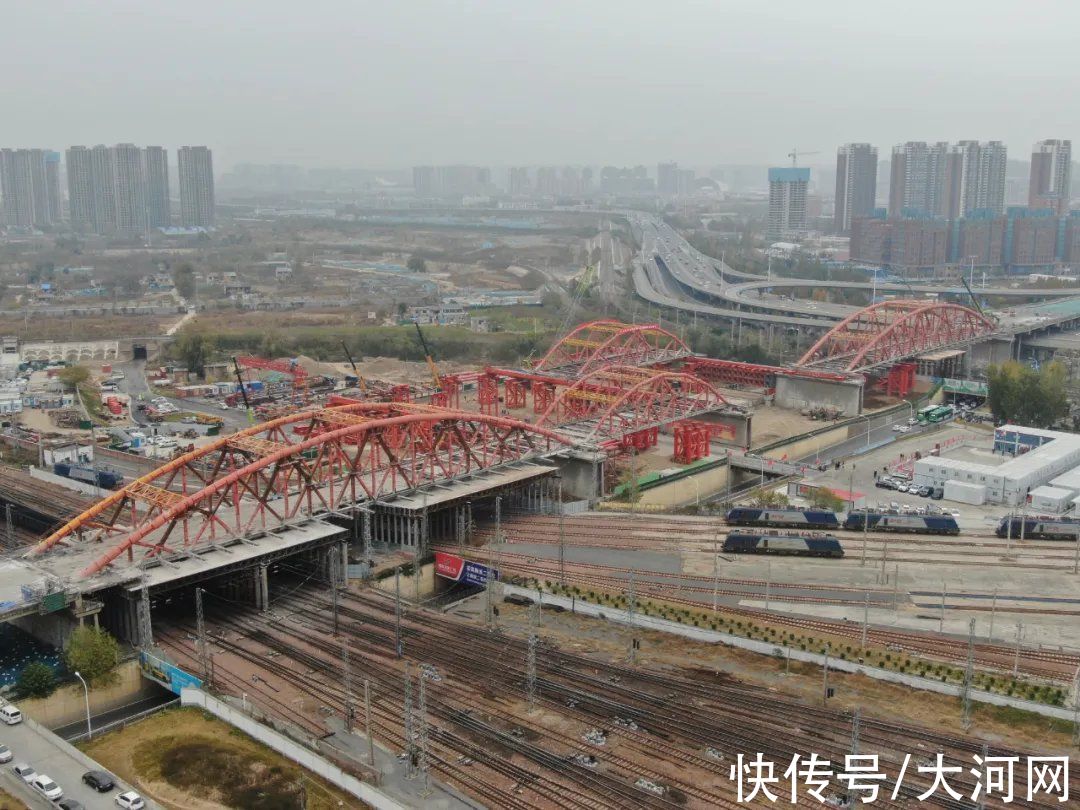今天郑州彩虹桥开始横移拆解施工