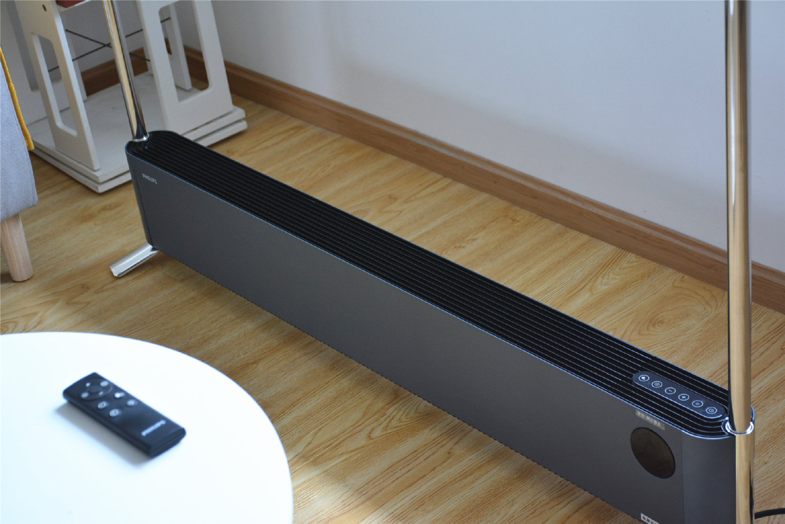 飞利浦踢脚线取暖器体验:能取暖,能干衣,手机也能远程控制__财经头条