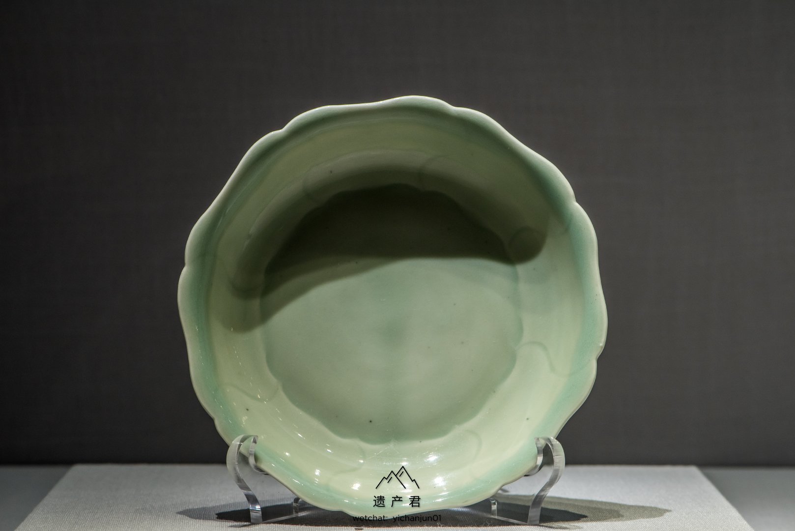 故宫博物院藏· 明代冬青釉葵花式盘_高清图集_新浪网