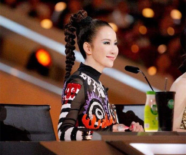 中国好声音录制现场爆发冲突,李玟罕见震怒,公开质疑节目组黑幕休闲区蓝鸢梦想 - Www.slyday.coM 中国好声音录制现场爆发冲突,李玟罕见震怒,公开质疑节目组黑幕休闲区蓝鸢梦想 - Www.slyday.coM