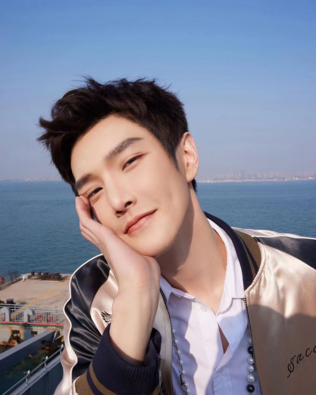 彦希| 第34届中国电影金鸡奖_高清图集_新浪网