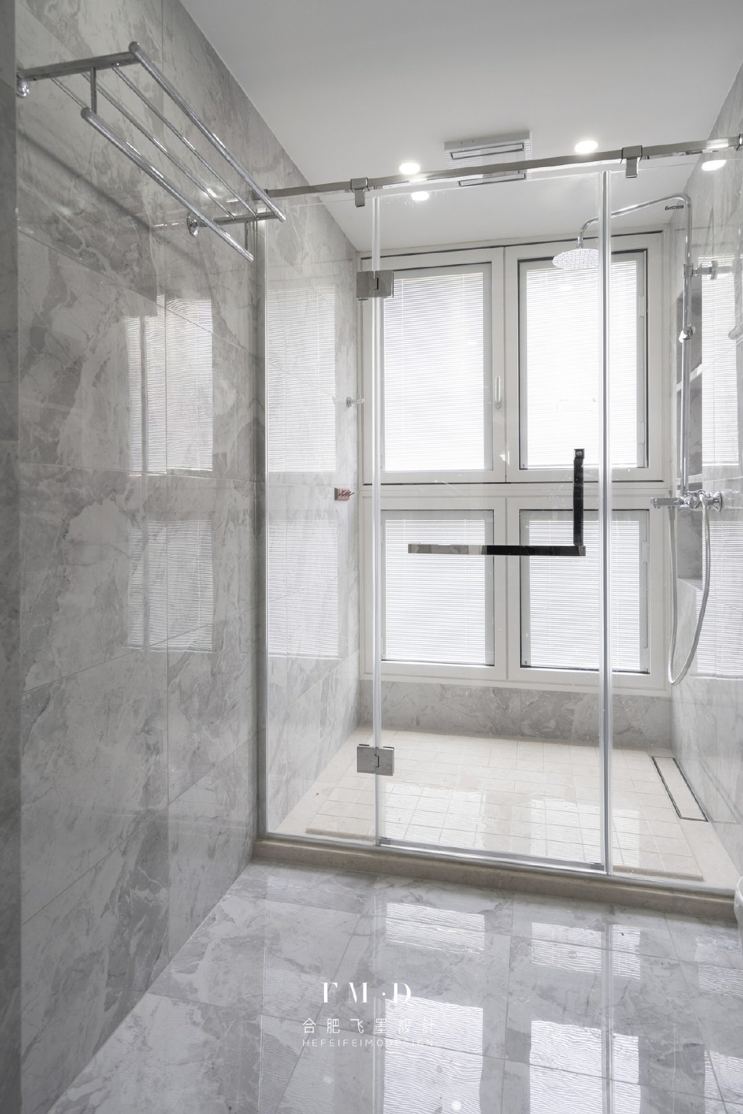 卫生间钢化玻璃适用范围广这3点事项不注意照样会自爆