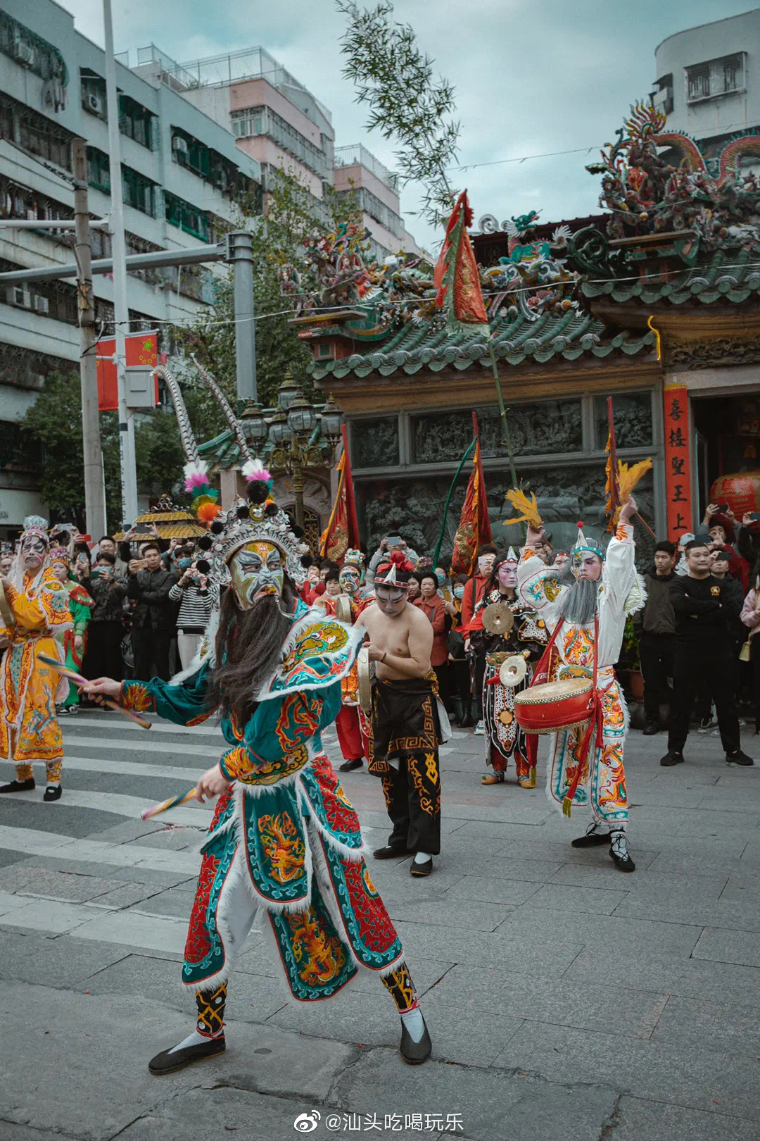 潮阳行祠,塔馆英歌舞.__财经头条