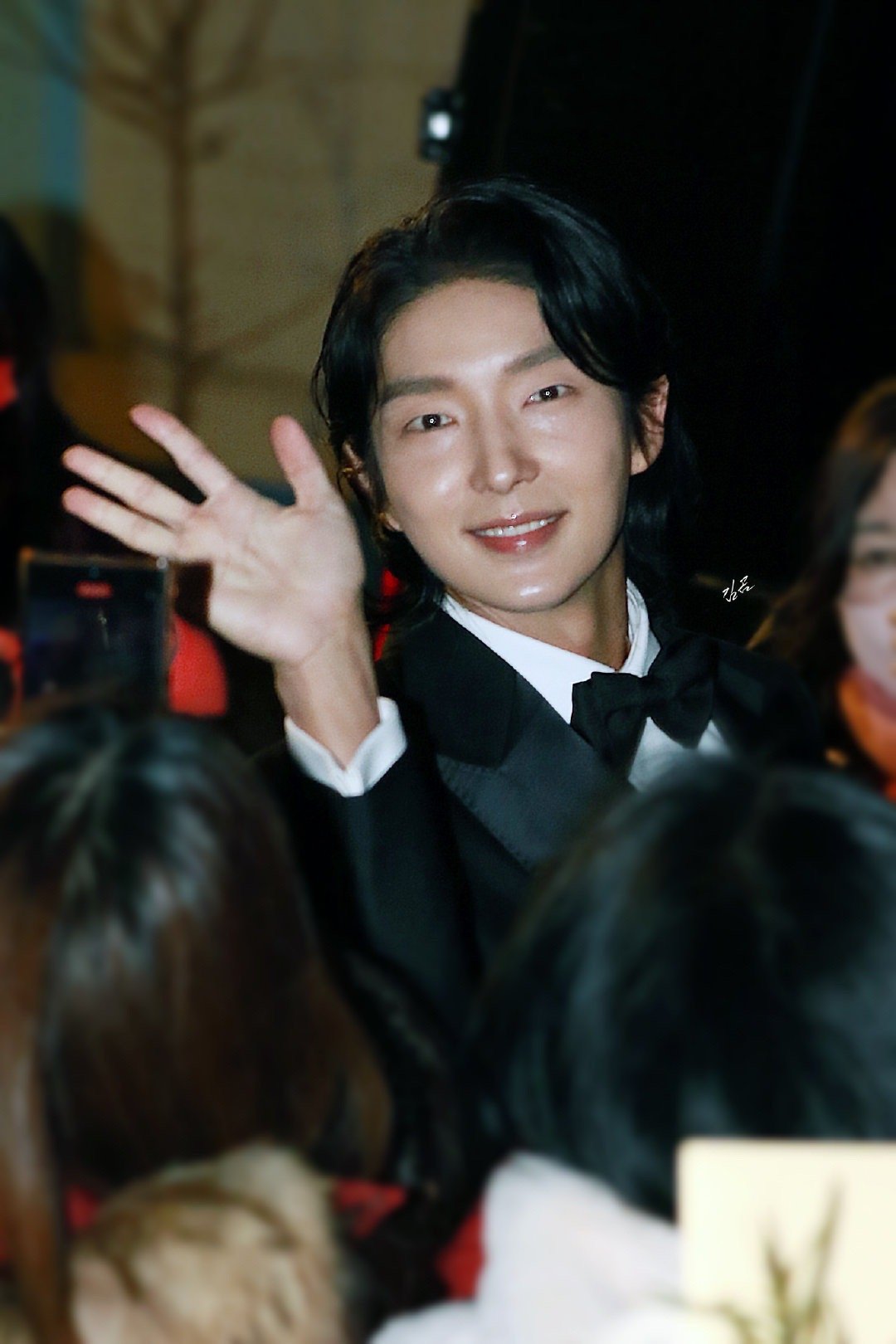 李准基中长发造型!_高清图集_新浪网