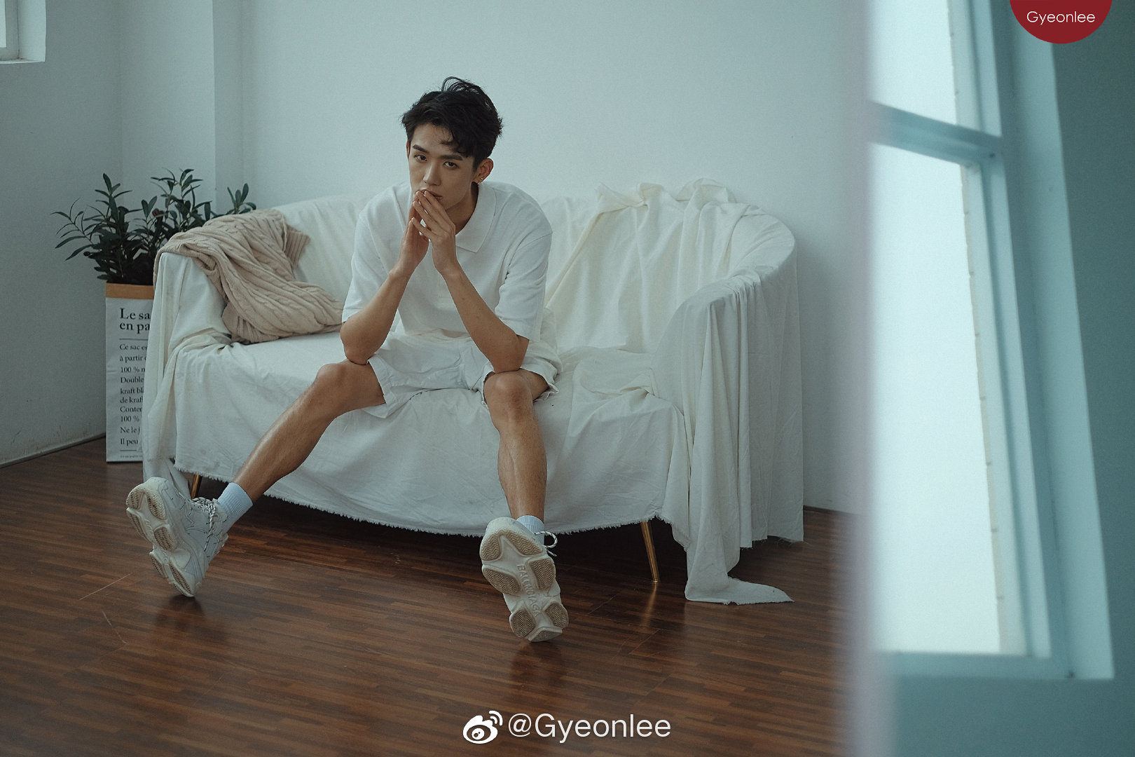 逆风的方向，更适合飞翔， 我不怕千万人阻挡 ，只怕自己投降