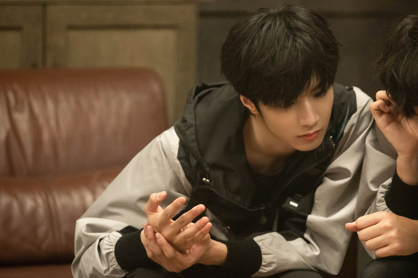 刘耀文密室大逃脱高清剧照清清爽爽的刘耀文