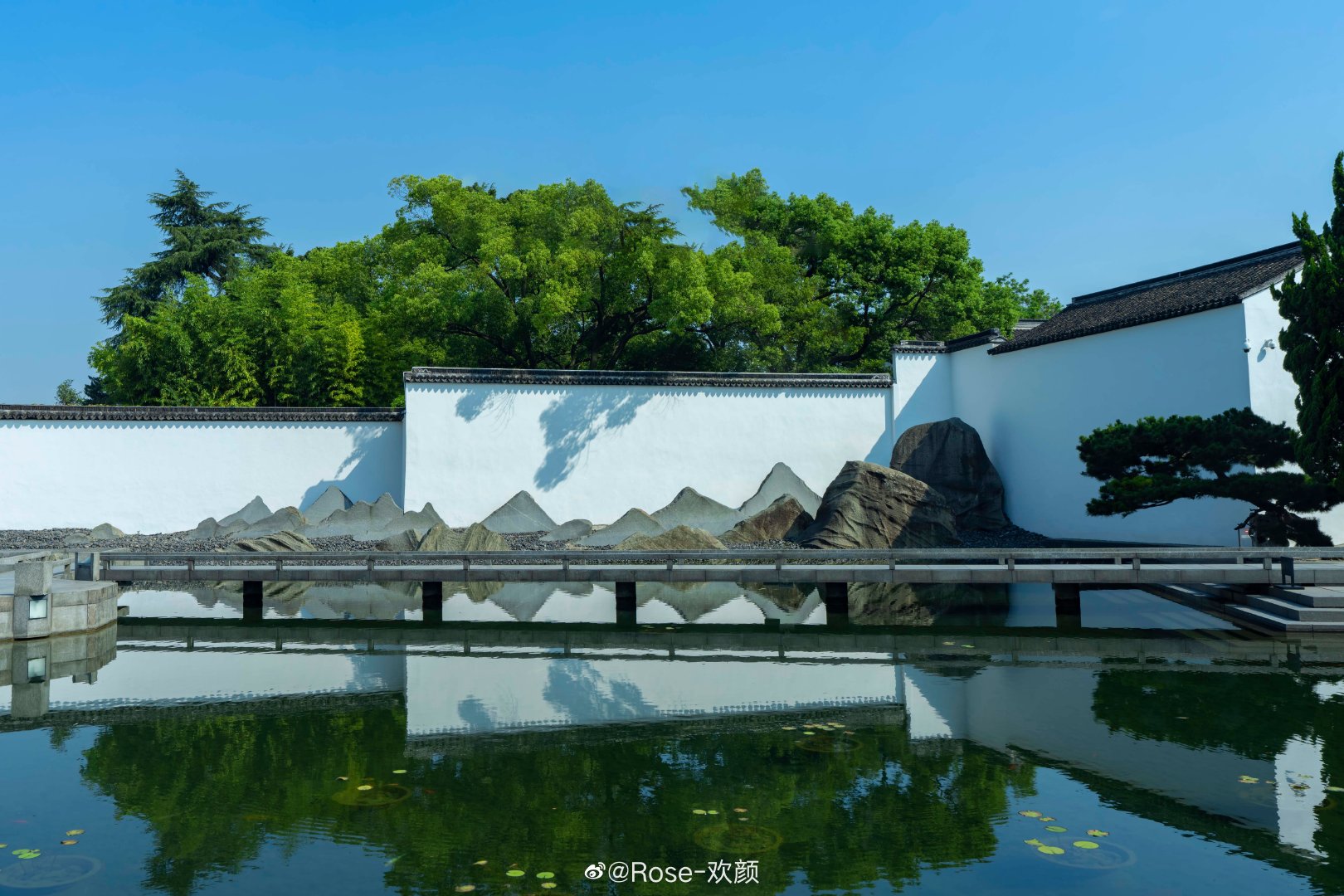 蓝天白云下的苏州博物馆,自有一番山水景象_高清图集_新浪网