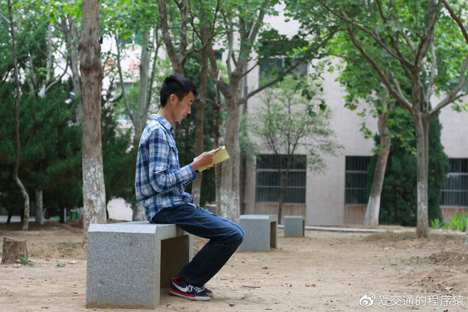 史益豪新歌《再见了,六月和校园》,温情绽放青春岁月__财经头条