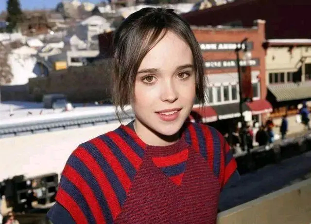 这些照片都是同一个人他叫艾伦佩吉