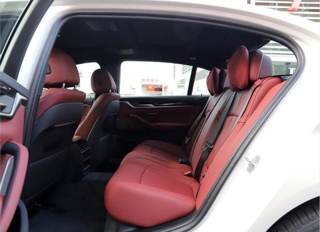 “40、45、50万元”三档预算，最新行情下E级、5系、A6L怎么选？