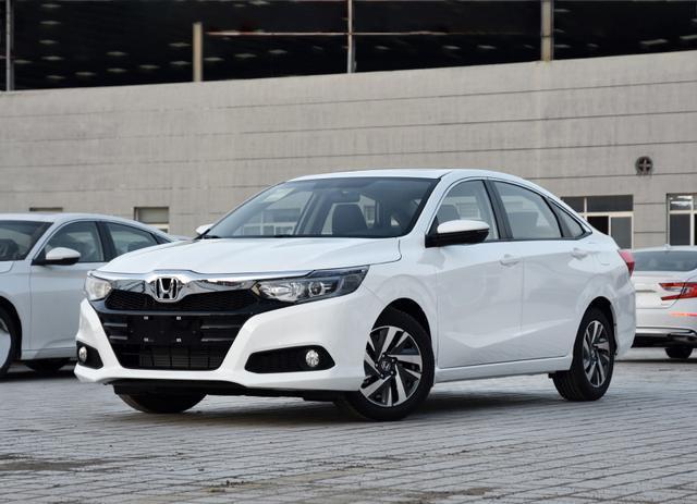 15万内日系轿车PK，本田凌派对比丰田卡罗拉，谁才是性价比之王？