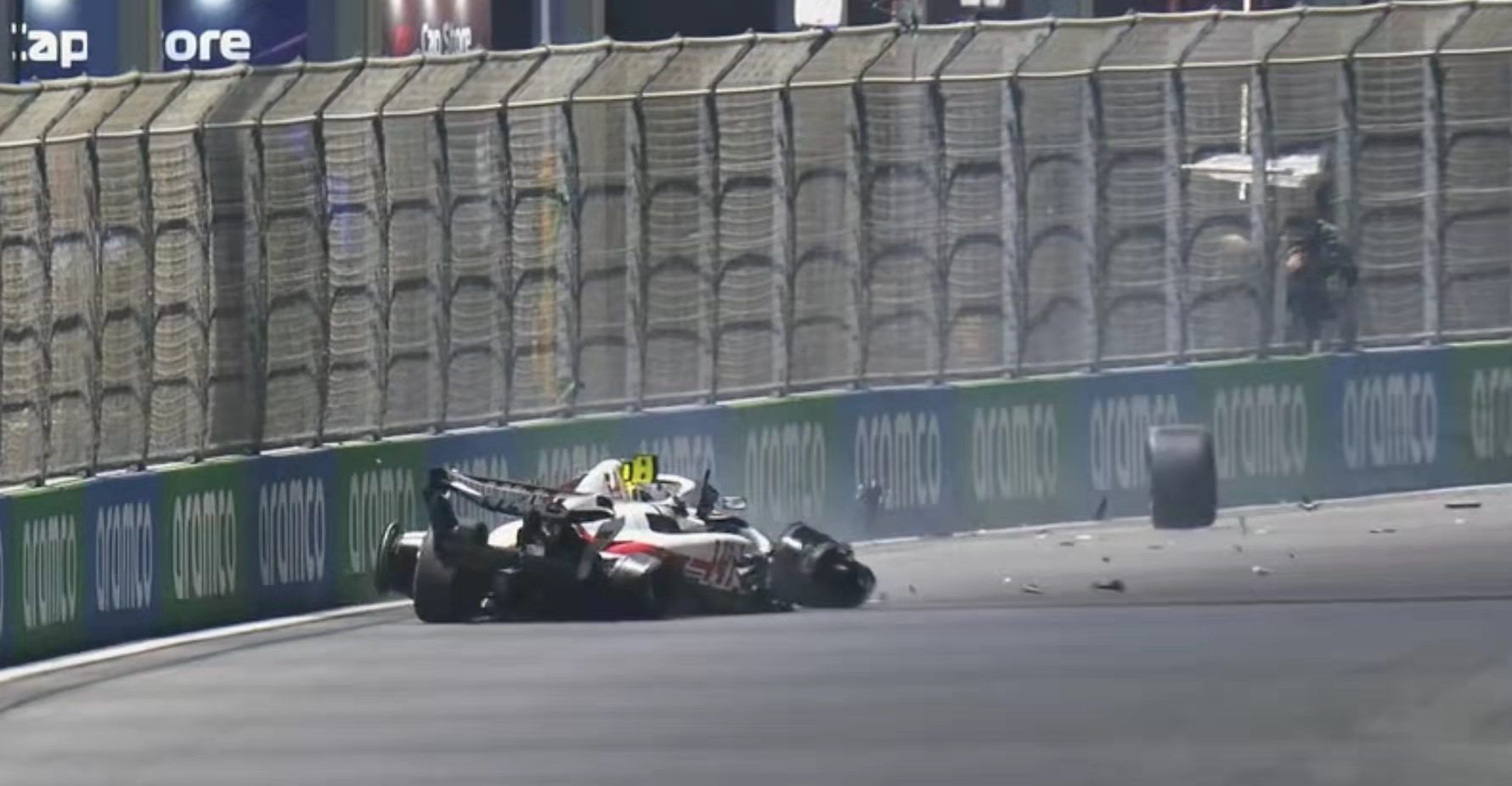 F1沙特站排位赛休闲区蓝鸢梦想 - Www.slyday.coM F1沙特站排位赛休闲区蓝鸢梦想 - Www.slyday.coM