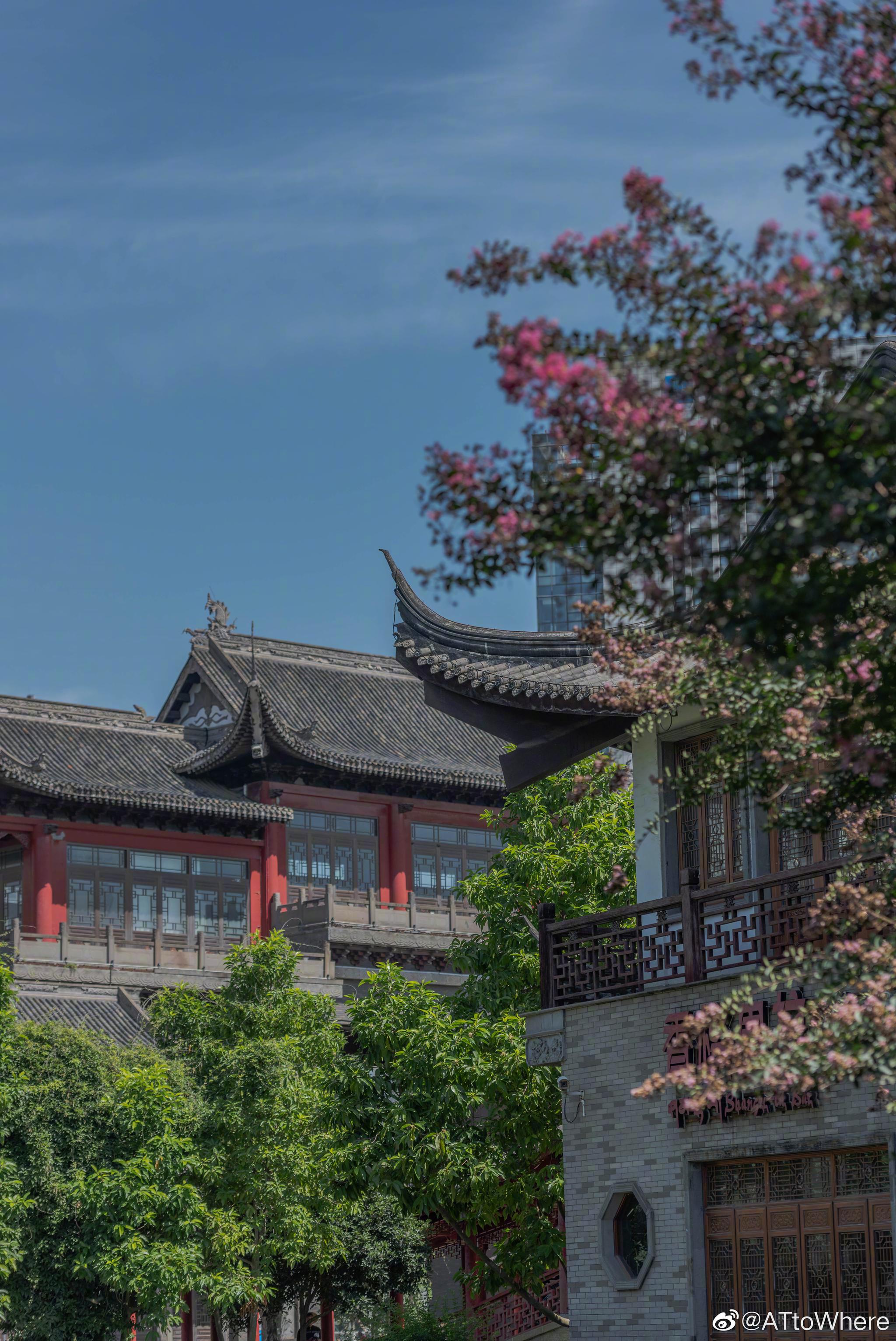 成都小江南龙潭水乡成华区政府几十亿打造的景点