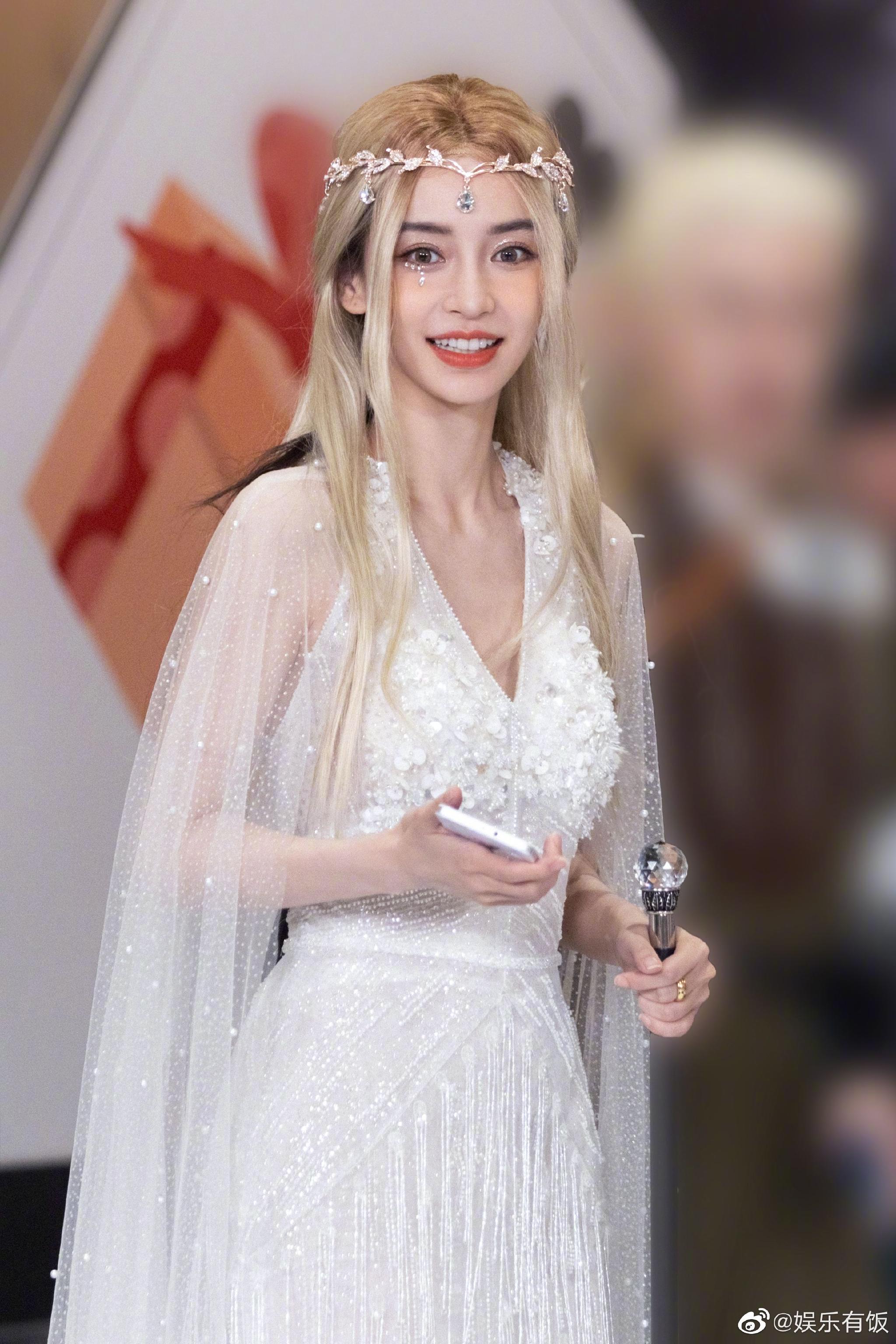 angelababy萌探造型美图,太漂亮了!谁看了不得心动__财经头条