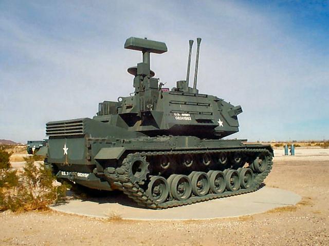 俄红场阅兵,装甲家族亮相新装备,57毫米速射炮步战尽显威风|步兵战车