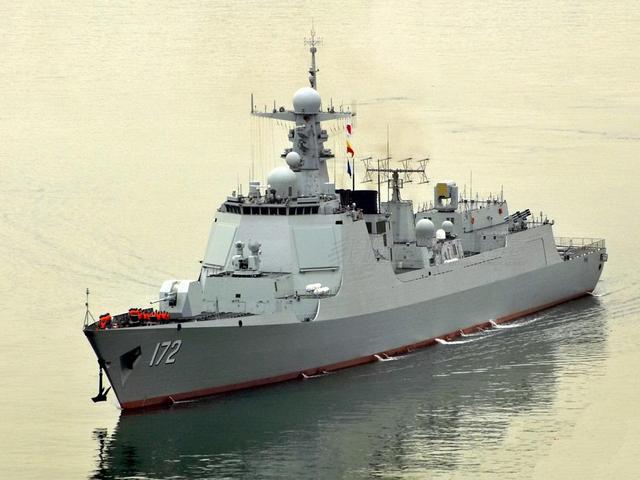 此外还有075型两栖攻击舰海南号和核动力弹道导弹潜艇长征18号.