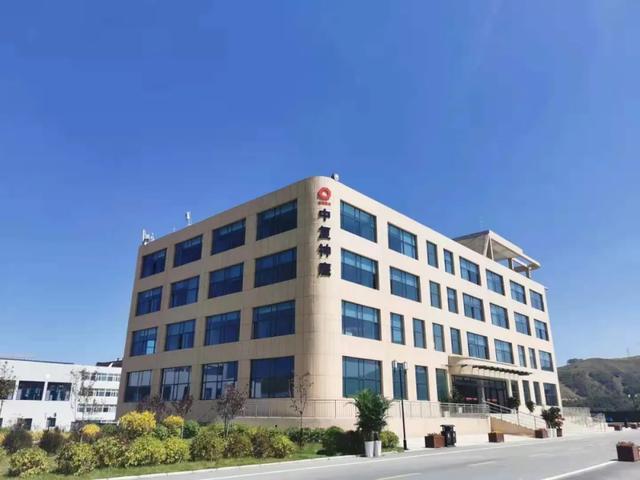 敢打硬仗创奇迹西飞逐梦踏新程中国建材集团西宁万吨碳纤维基地正式