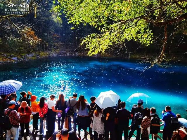 国庆七天国内5.15亿人次出游,成都上榜全国前三!休闲区蓝鸢梦想 - Www.slyday.coM 国庆七天国内5.15亿人次出游,成都上榜全国前三!休闲区蓝鸢梦想 - Www.slyday.coM