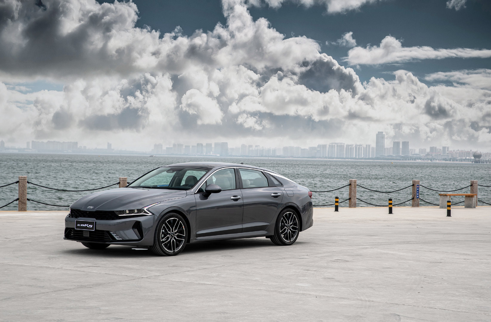 凯酷引领韩系车归来试驾全新起亚凯酷k5