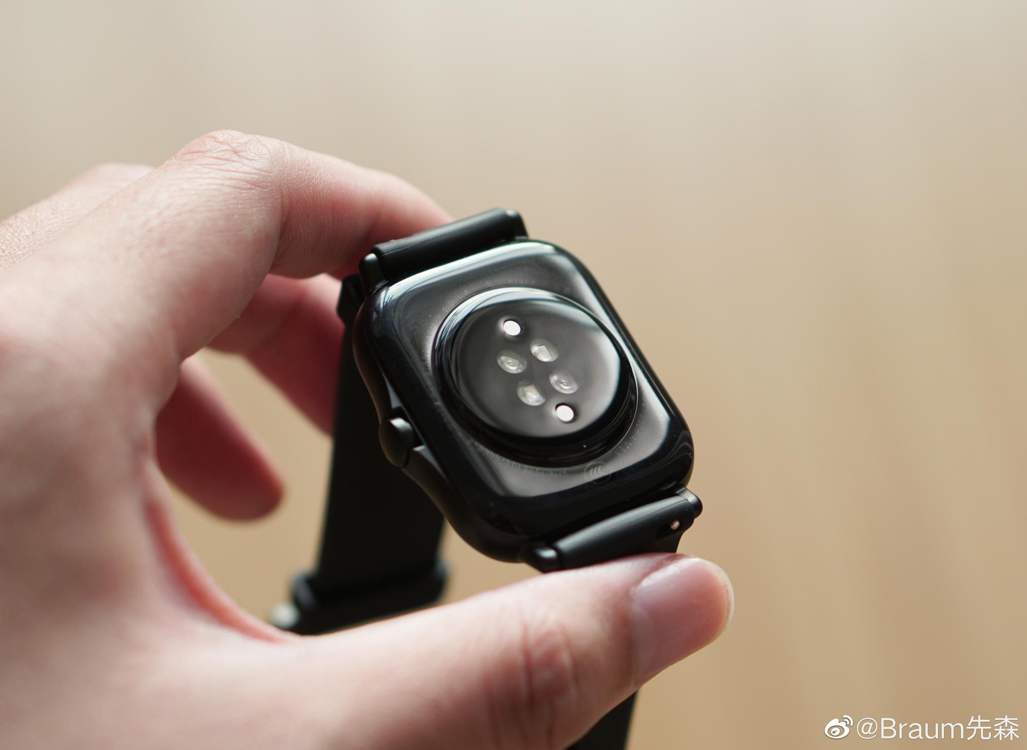 刚看到华米gts2真机屏幕清晰度确实非常可以支持息屏常显