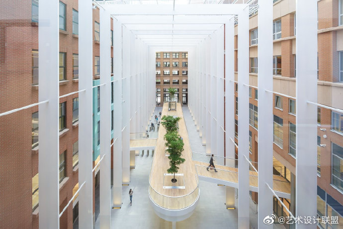 建筑中的通高空间