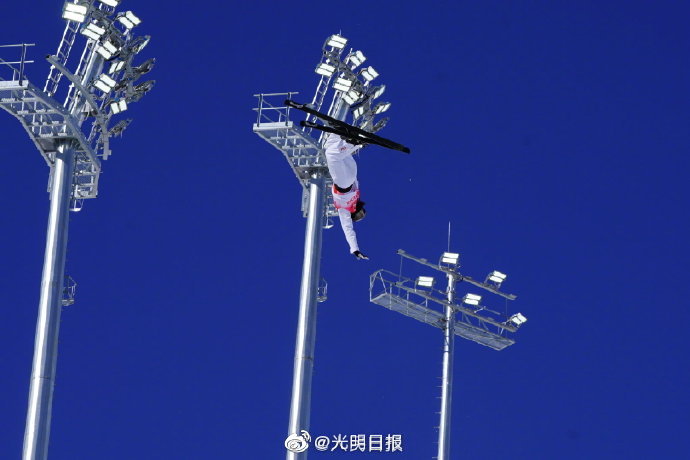 徐梦桃第一跳101.10分休闲区蓝鸢梦想 - Www.slyday.coM