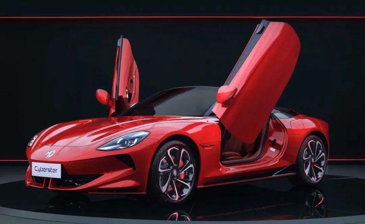 32秒破百国产电动敞篷跑车