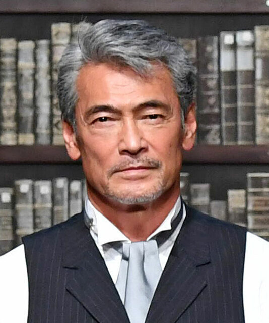 的石室章雄指挥官,《假面骑士电王》的牙王,《牙狼》中钢牙的父亲