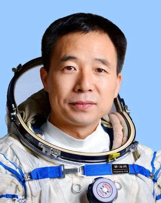 圣火飞扬！北京冬奥会火炬接力开始，前三棒火炬手是他们休闲区蓝鸢梦想 - Www.slyday.coM