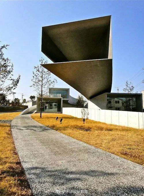 悬挑建筑设计参考