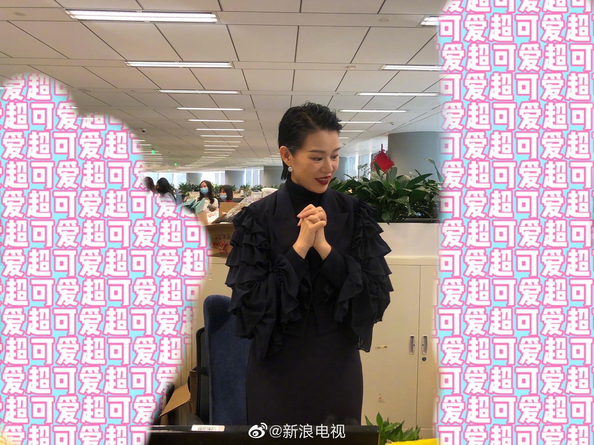 分享三张 ,姐今天这一身又酷又美,努力学拼音打字也太拼了, 超好