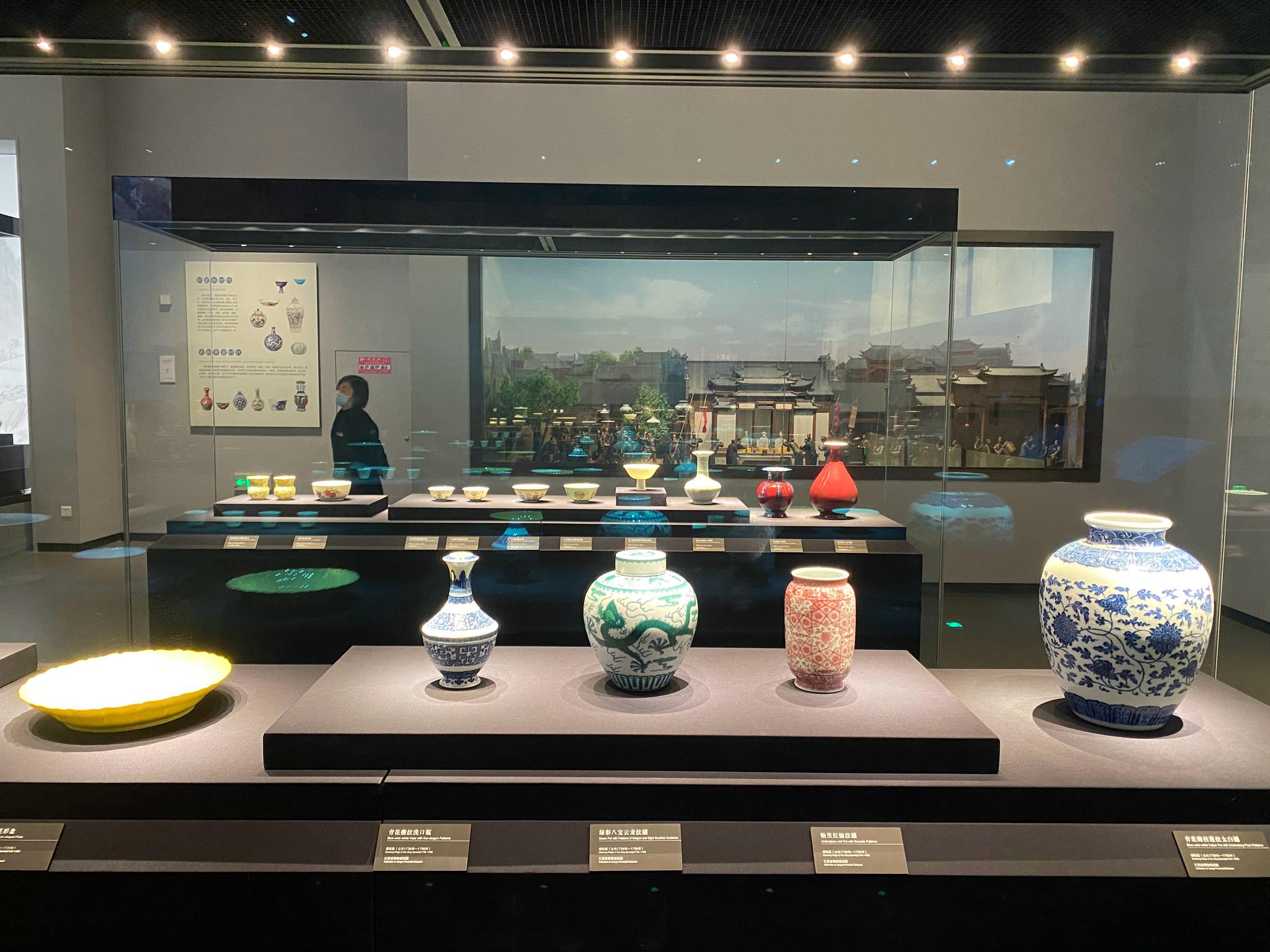 江西省博物馆的瓷器展厅_高清图集_新浪网