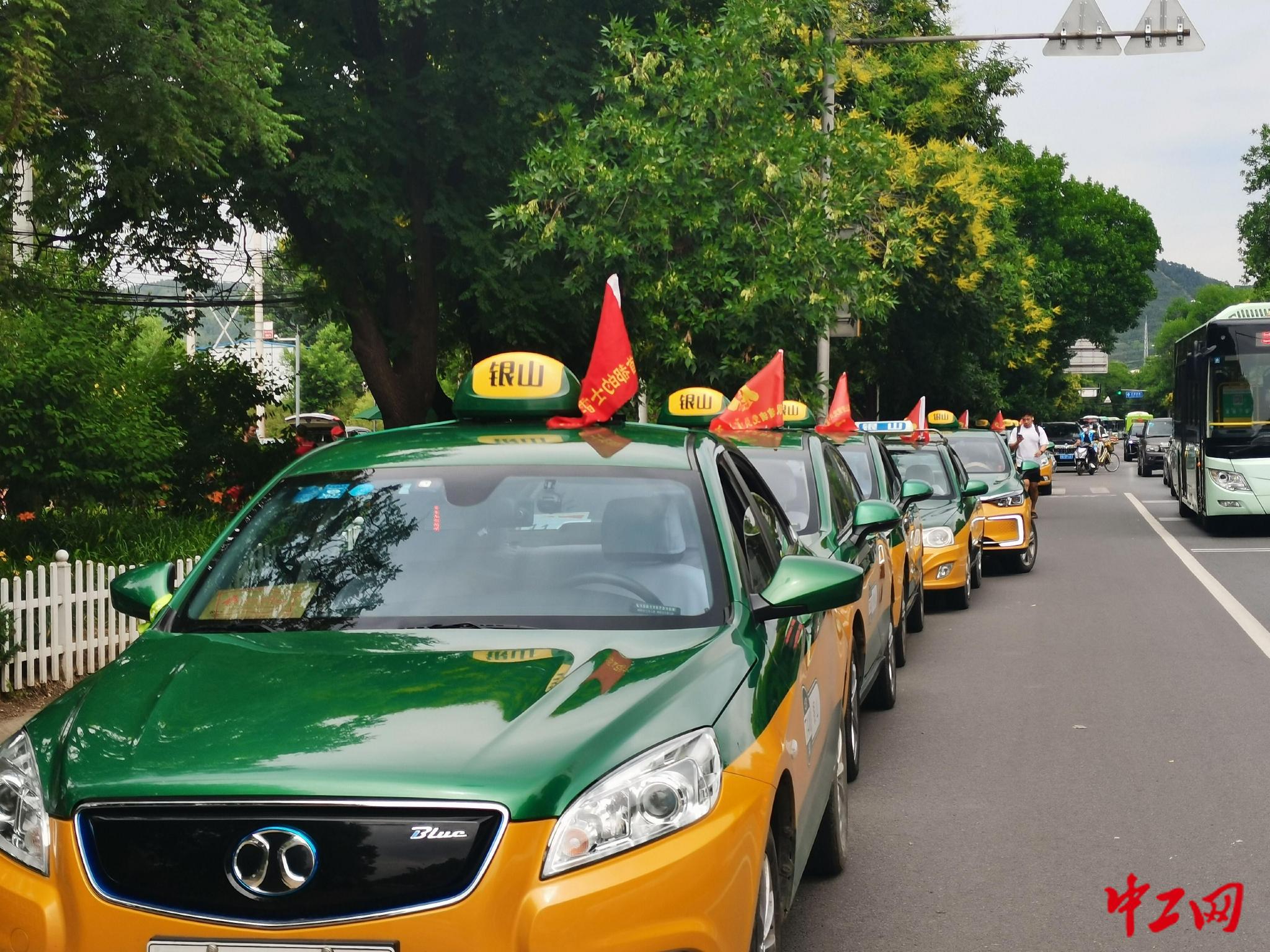 开考第一天!多图直击2022年北京高考现场休闲区蓝鸢梦想 - Www.slyday.coM