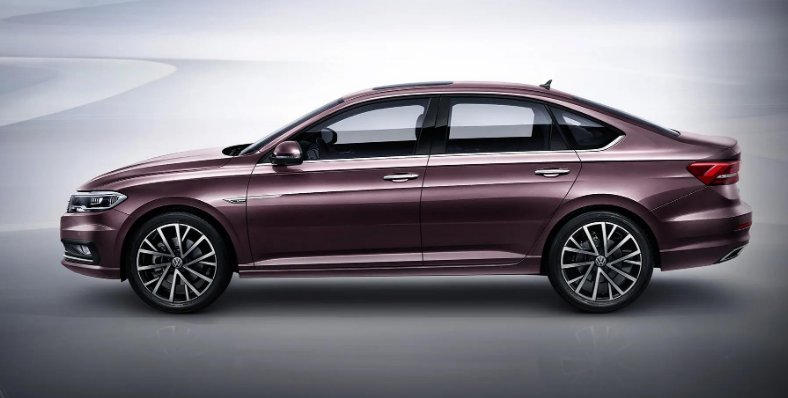 日韩系涡轮增压家轿对决：现代伊兰特对标大众朗逸