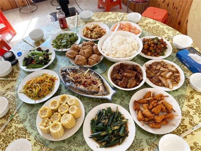 天津蓟州东山村占东农家院特色饭菜山野菜都是来自大自然的馈赠