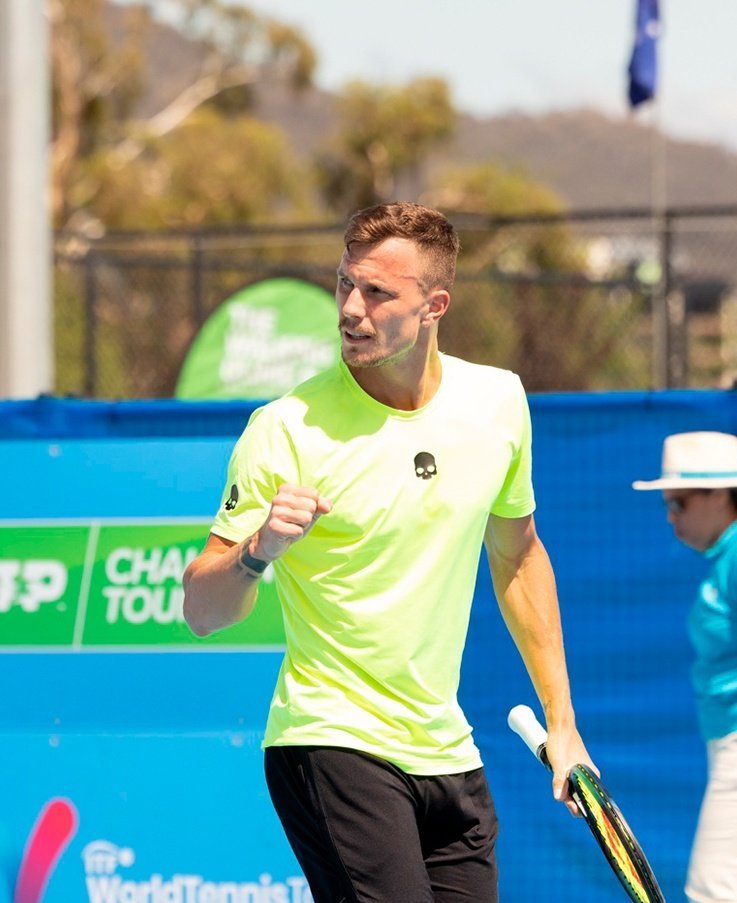 堪培拉挑战赛,匈牙利帅哥福索维茨夺得挑战赛第六冠