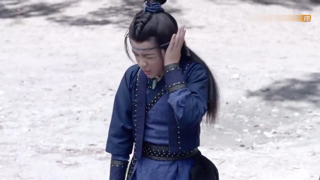 荣梓杉原来在萌妻食神中饰演白珍珠好可爱又有灵气弟弟未来可期荣梓杉