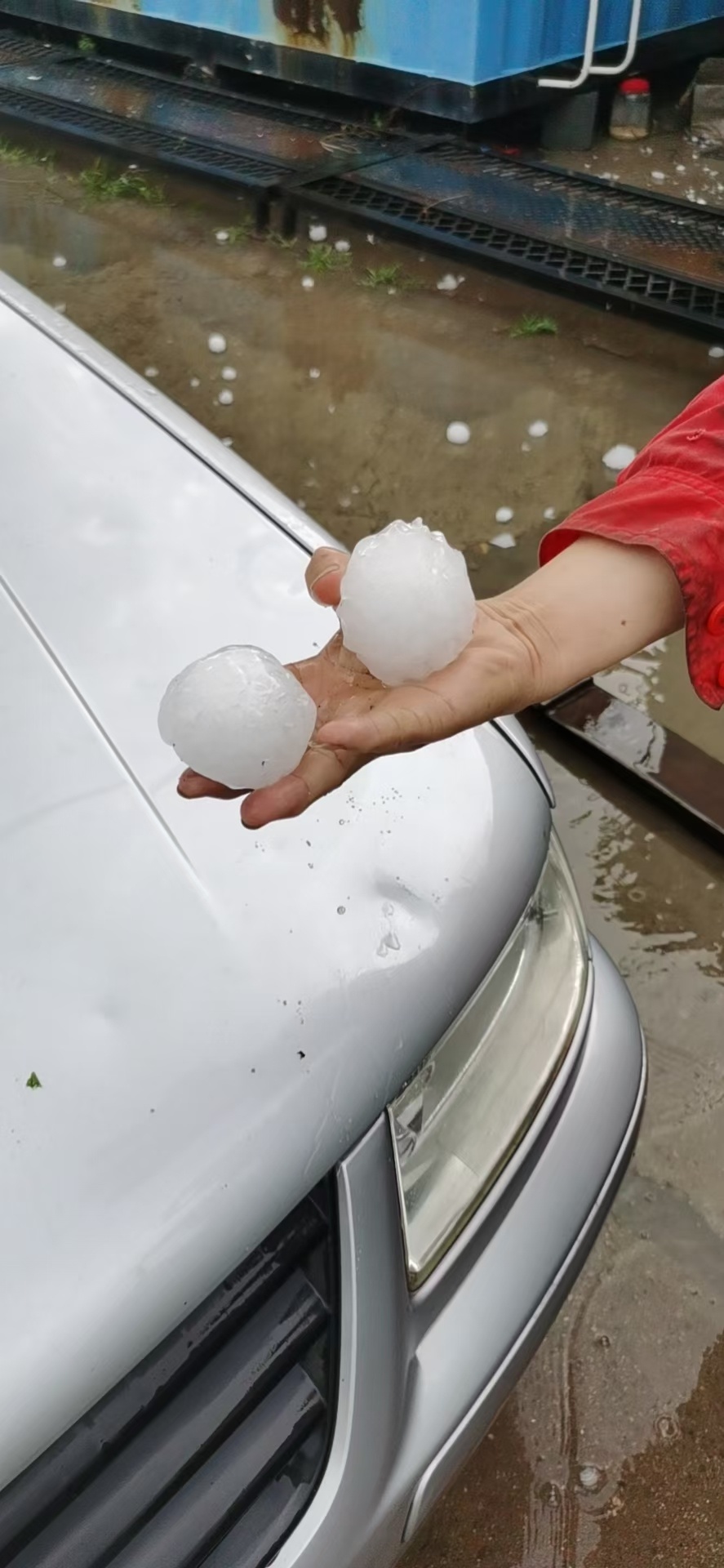 大庆这冰雹子.__财经头条