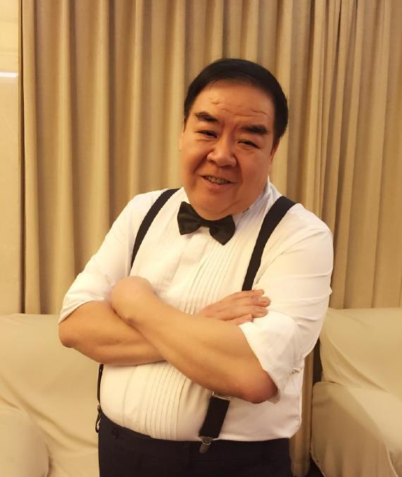 肥猫郑则仕在香港的家装修保留着上世纪风格在家的饭量有点大