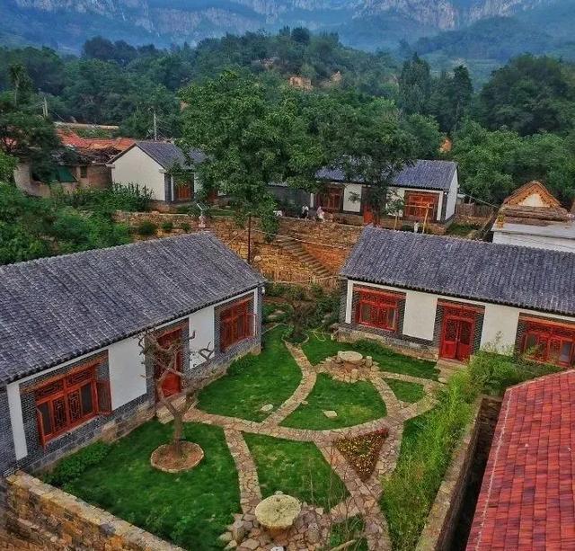 “一墩难求”?济南这对硕大号“冰墩墩”、“雪容融”火了!更火了这个物华天宝的打卡地!休闲区蓝鸢梦想 - Www.slyday.coM “一墩难求”?济南这对硕大号“冰墩墩”、“雪容融”火了!更火了这个物华天宝的打卡地!休闲区蓝鸢梦想 - Www.slyday.coM